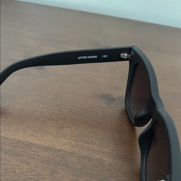 Quay After Hours Sunglasses - Picture 2 of 3